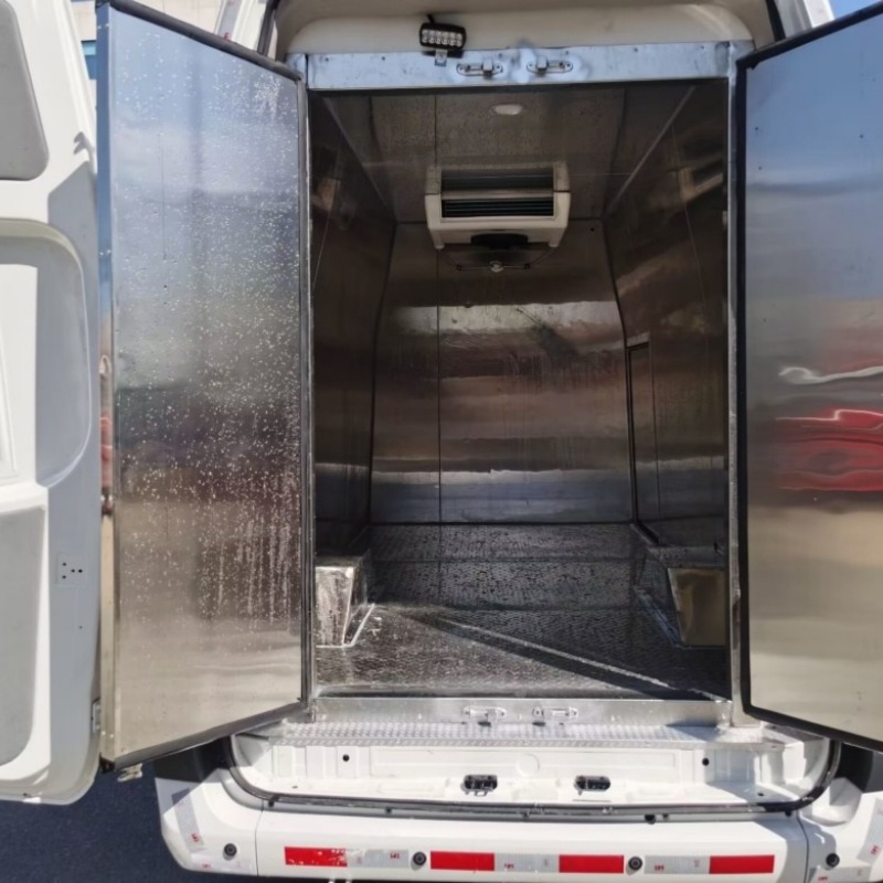 Foton Toano long-wheelbase high-roof refrigerated truck (diesel version with twin rear tires）