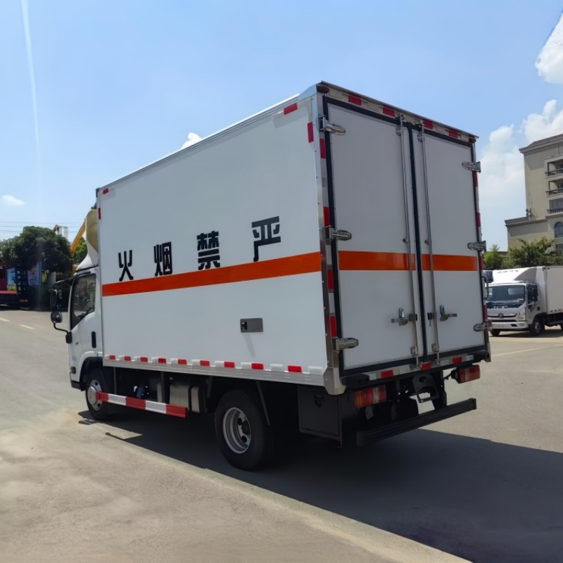 Jiangxi Isuzu food refrigerated transport truck