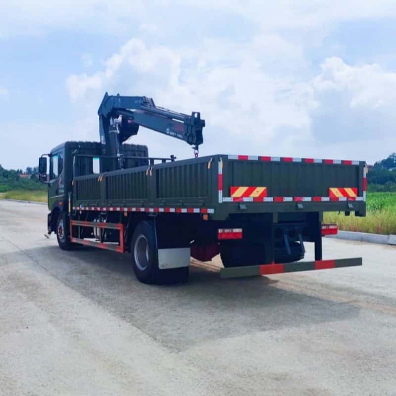 Dongfeng multi-functional truck-mounted cranes trucks