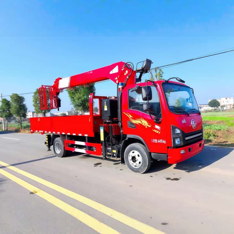رافعة شاكمان إكس سي إم جي المثبتة على شاحنة سعة 7 أطنان