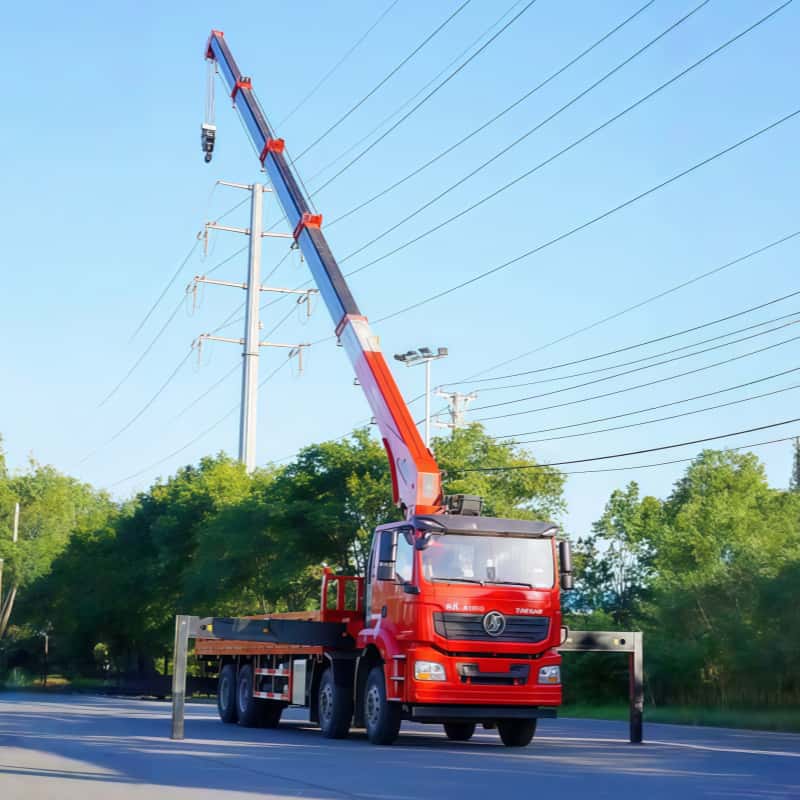 Shacman XCMG 14 Ton Truck-Mounted Crane
