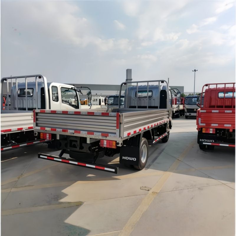 4x2 single-row heavy-duty stake cargo truck