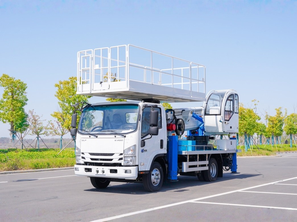 ISUZU 28m Telescopic Boom Aerial Work Platform