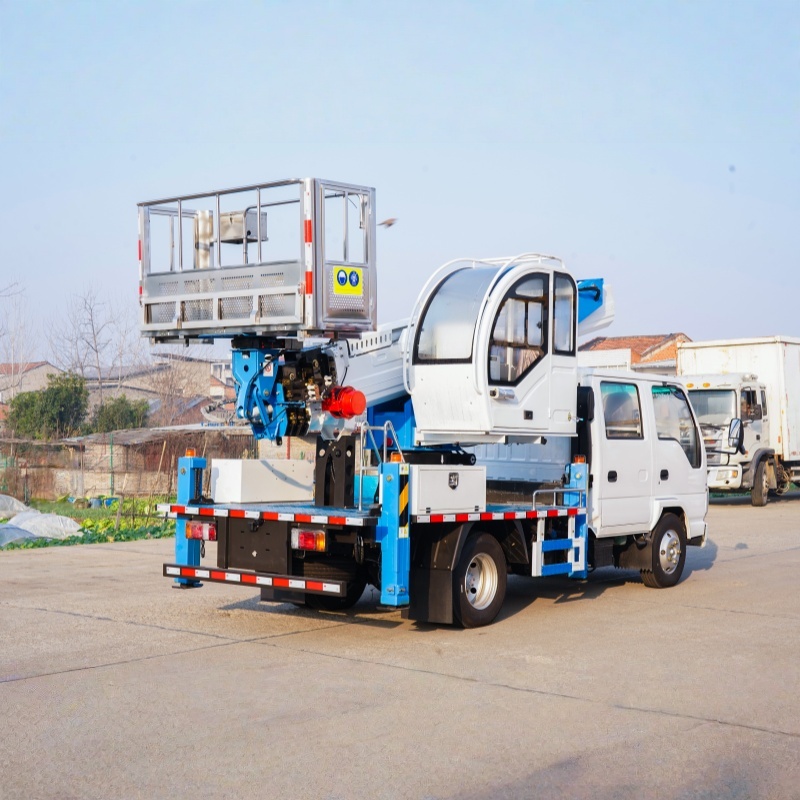 4x2 Isuzu double-row aerial work truck
