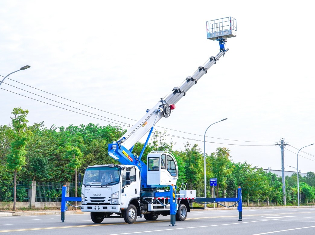 ISUZU 28m Telescopic Boom Aerial Work Platform