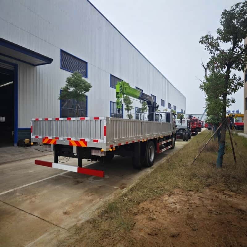 Foton 6.3 Ton 4-Arm Truck Mounted Crane 4x2 Cargo Crane Truck