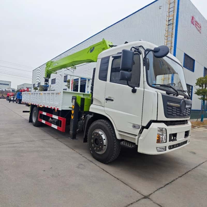 Dongfeng Tianjin 12 Ton 5-Section Boom Truck Mounted Crane