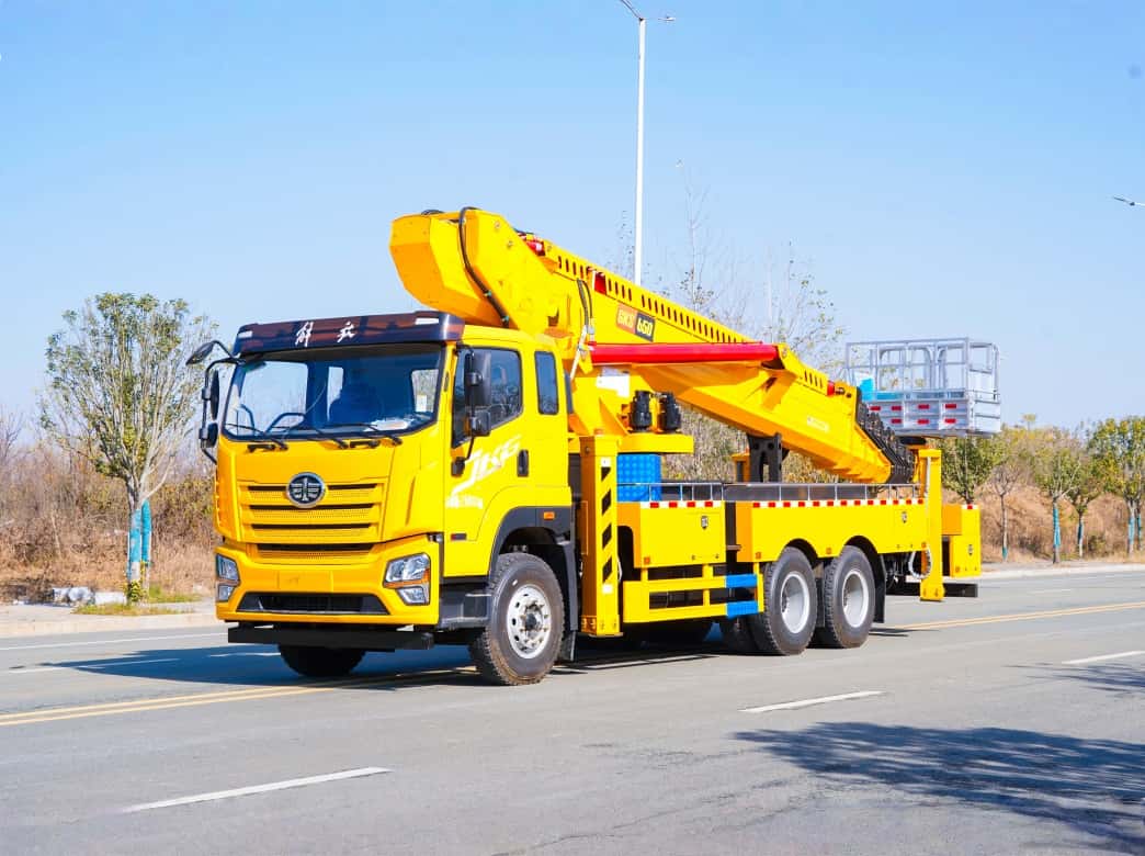 ISUZU 28m Telescopic Boom Aerial Work Platform