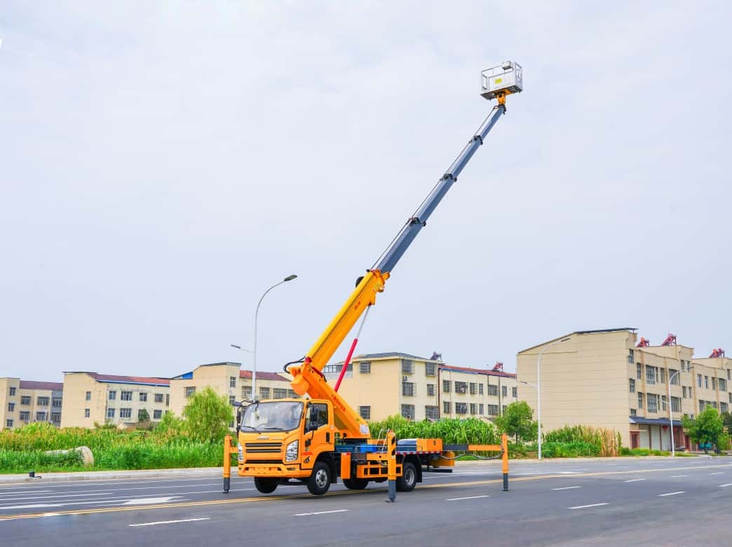ISUZU 28m Telescopic Boom Aerial Work Platform ISUZU 28m Telescopic Boom Aerial Work Platform