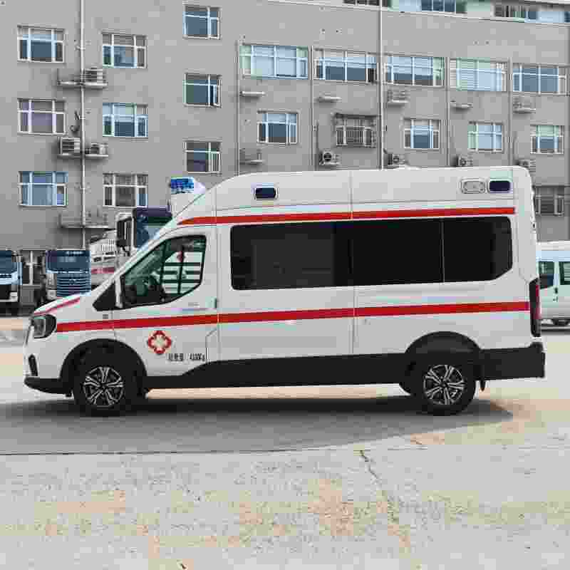 Ford Transit T8 Long Wheelbase High Roof Manual Transmission Monitoring Ambulance Ward-Type Ambulance