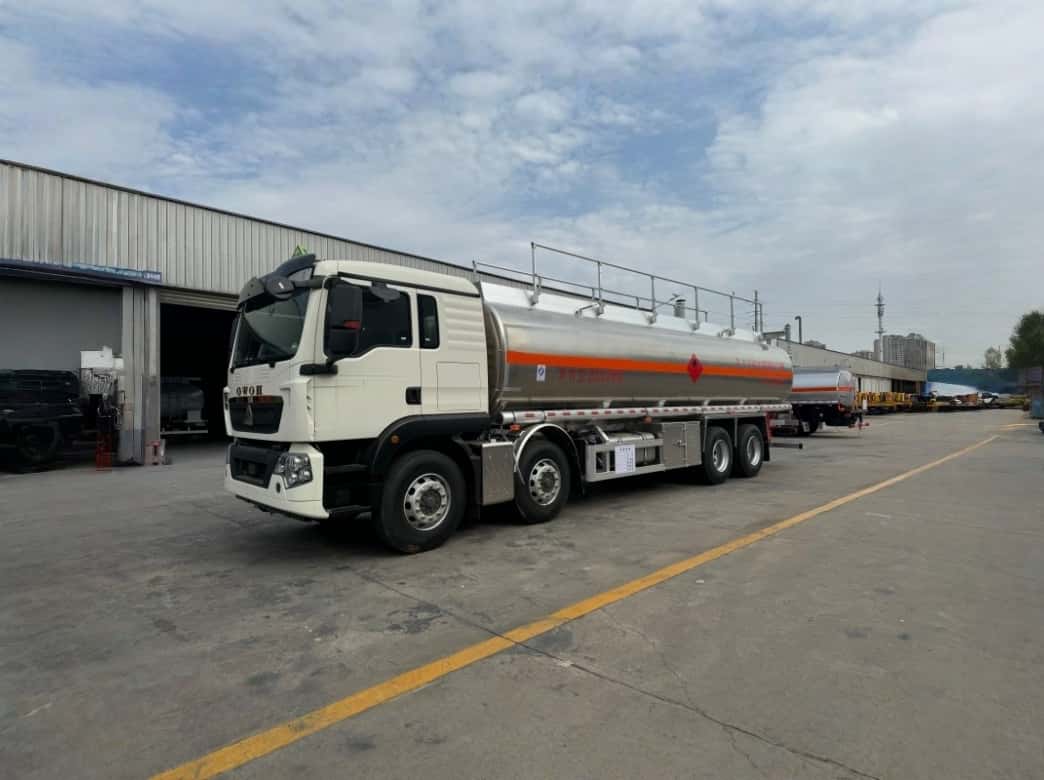 ISUZU 28m Telescopic Boom Aerial Work Platform