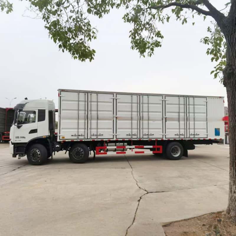 Dongfeng three-axle dangerous goods van truck