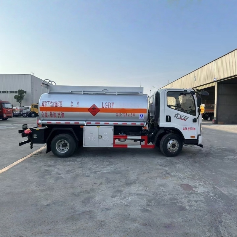 FAW 3600 wheelbase mobile refueling truck