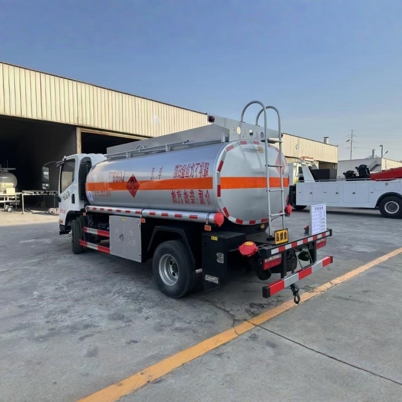 FAW   9800L oil tank truck fuel tanker / oil transport truck