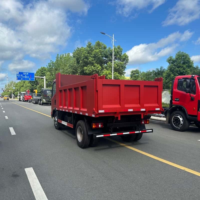 HOWO 4X2 Light Dump Truck