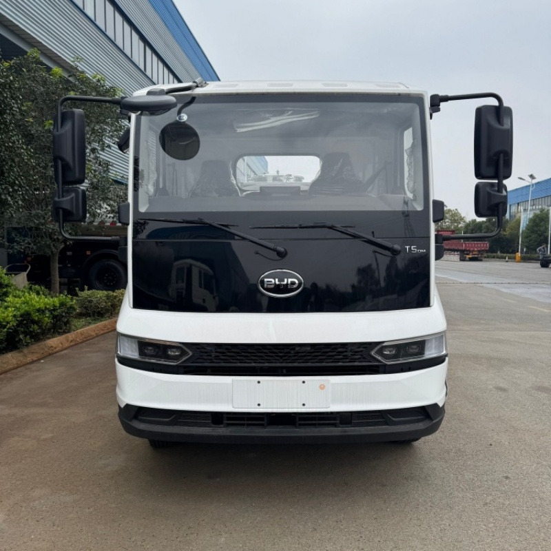 مركبة نقل الحليب الطازج الكهربائية النقية من طراز BYD سعة 5000 لتر