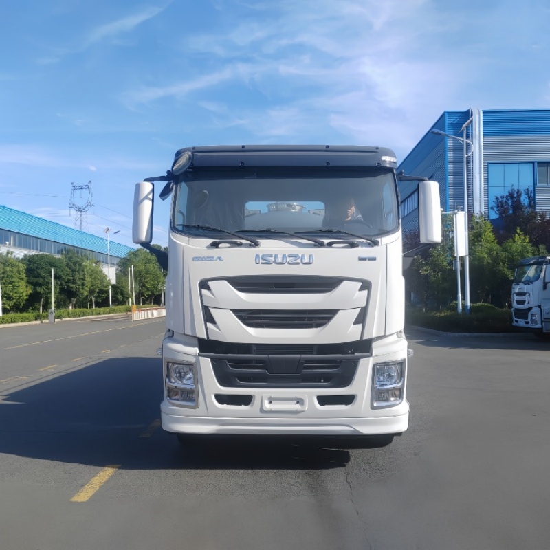Isuzu rear double axle 6×4 15000L milk tank truck