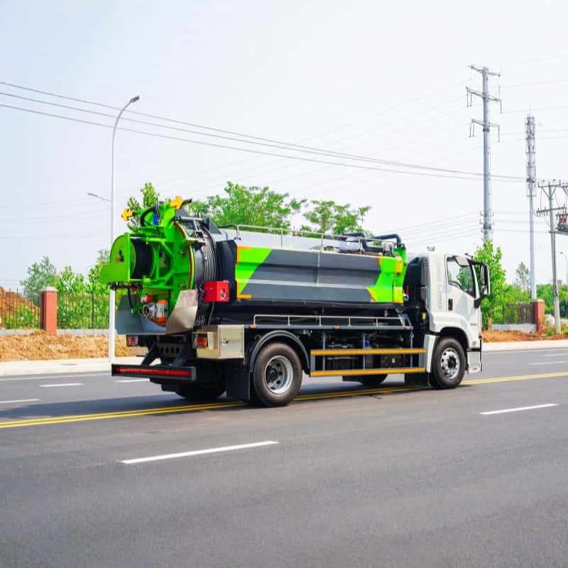 Isuzu 12000L 4×2 Sludge removal dump truck