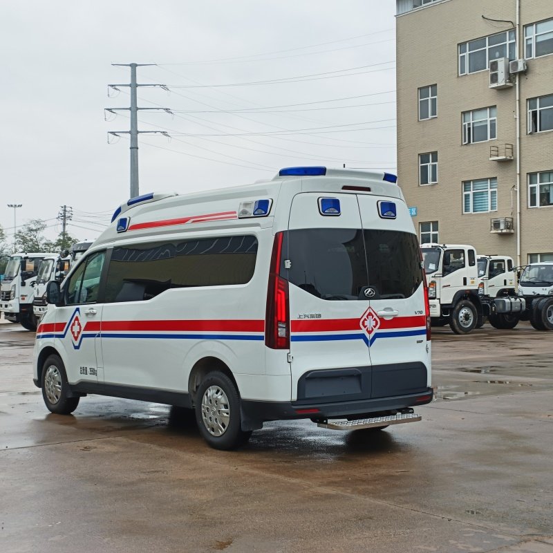 SAIC MAXUS New Journey V70 Monitoring Ambulance