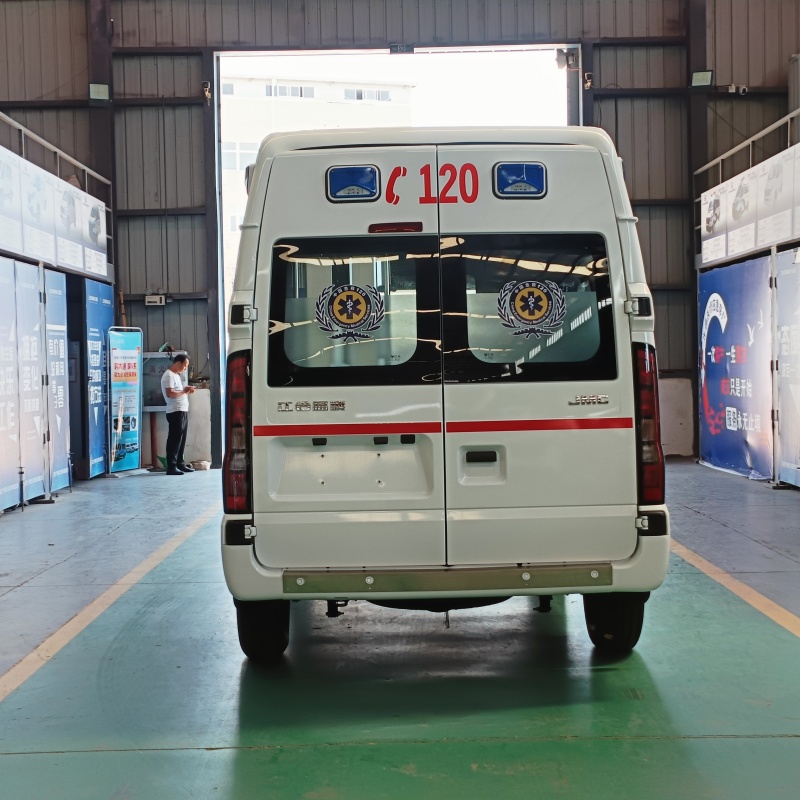 Jiangling Fushun Monitoring Ambulance