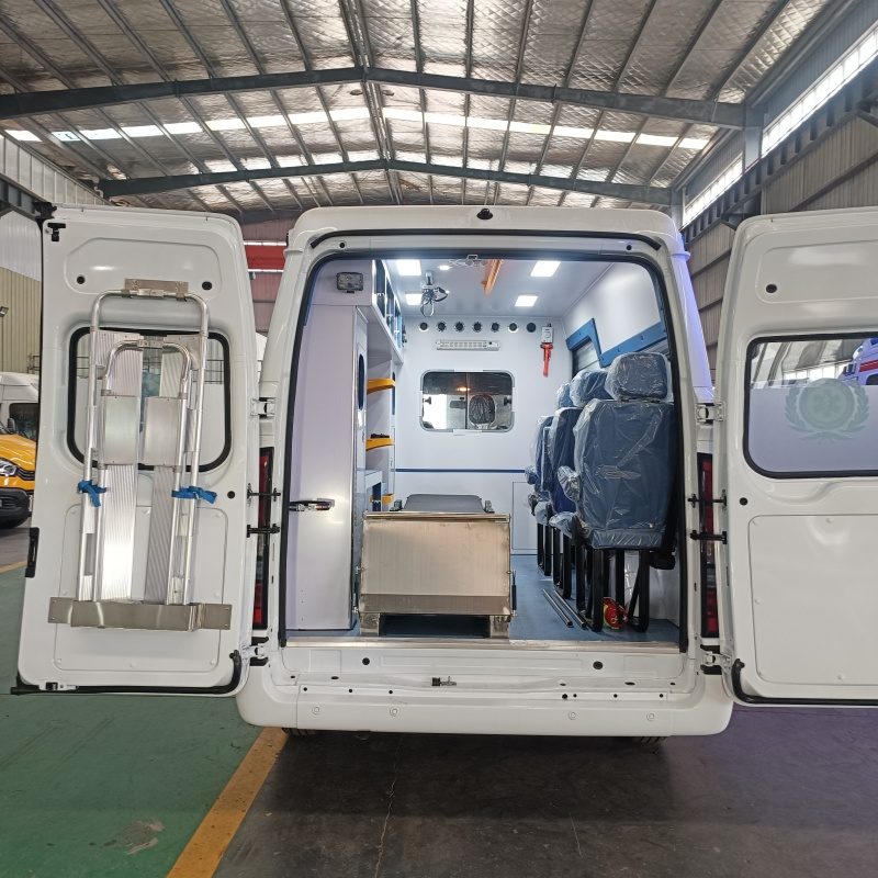 سيارة إسعاف مراقبة 4X2JMCFushun