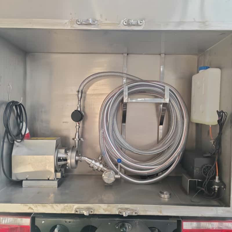 FAW 4x2 7000L Insulated & Heated Water Supply Truck