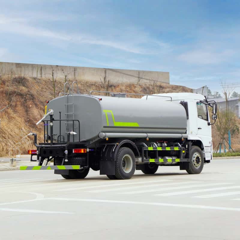 Shacman 12000L sprinkler truck
