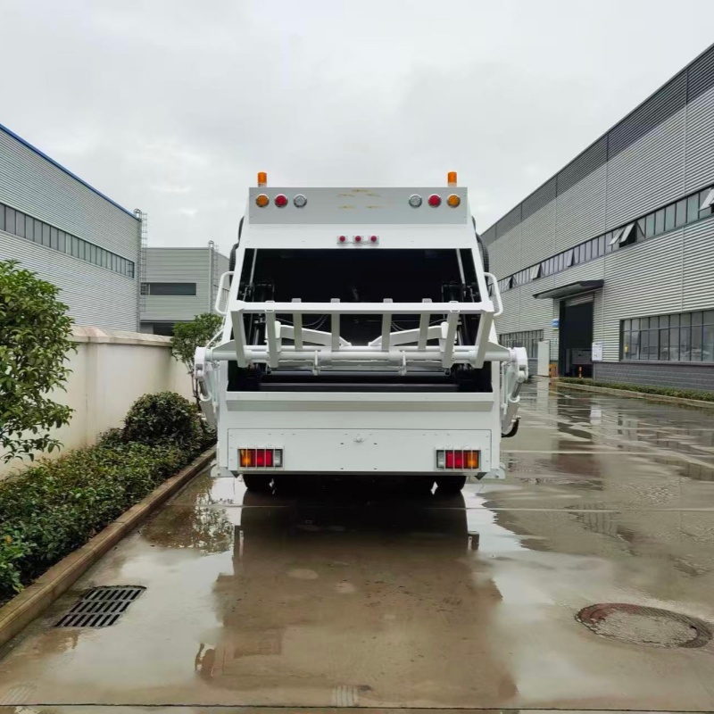 Isuzu 16,000 Liters Compactor Garbage Truck