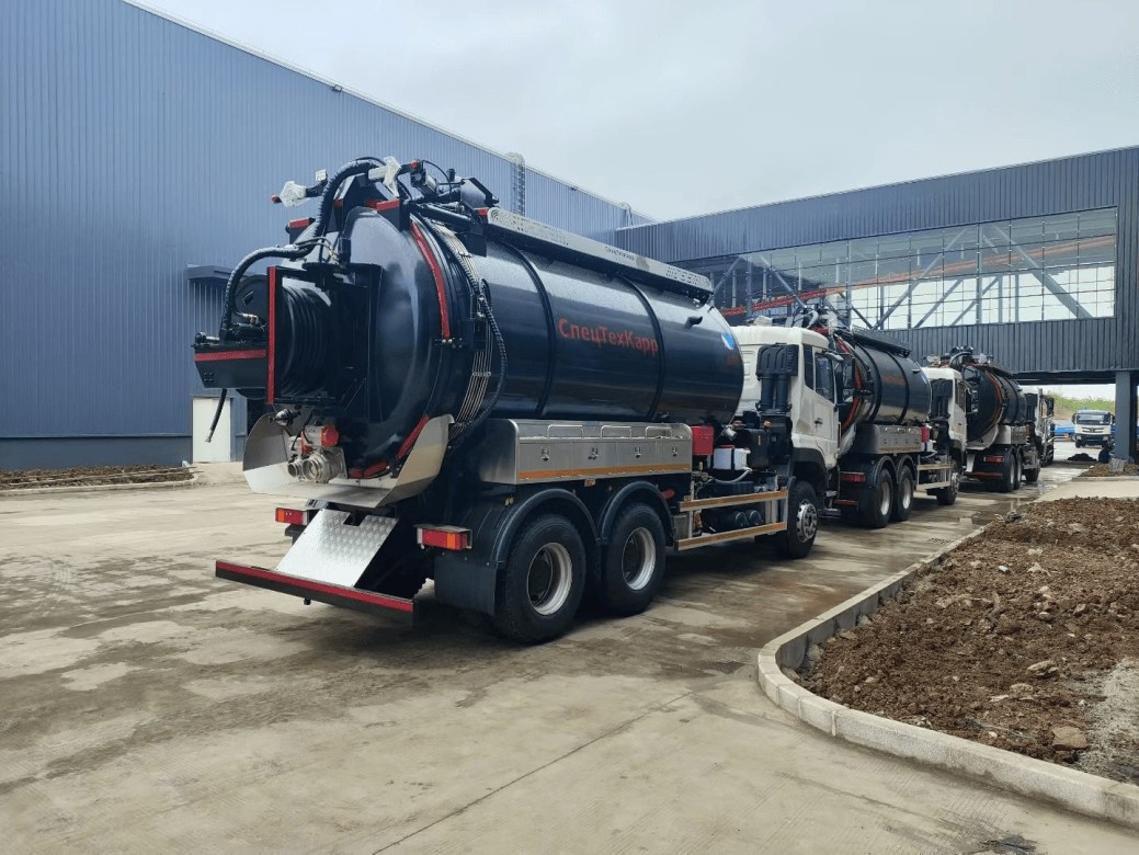 Dongfeng Vacuum Sewer Truck for Export to Russia