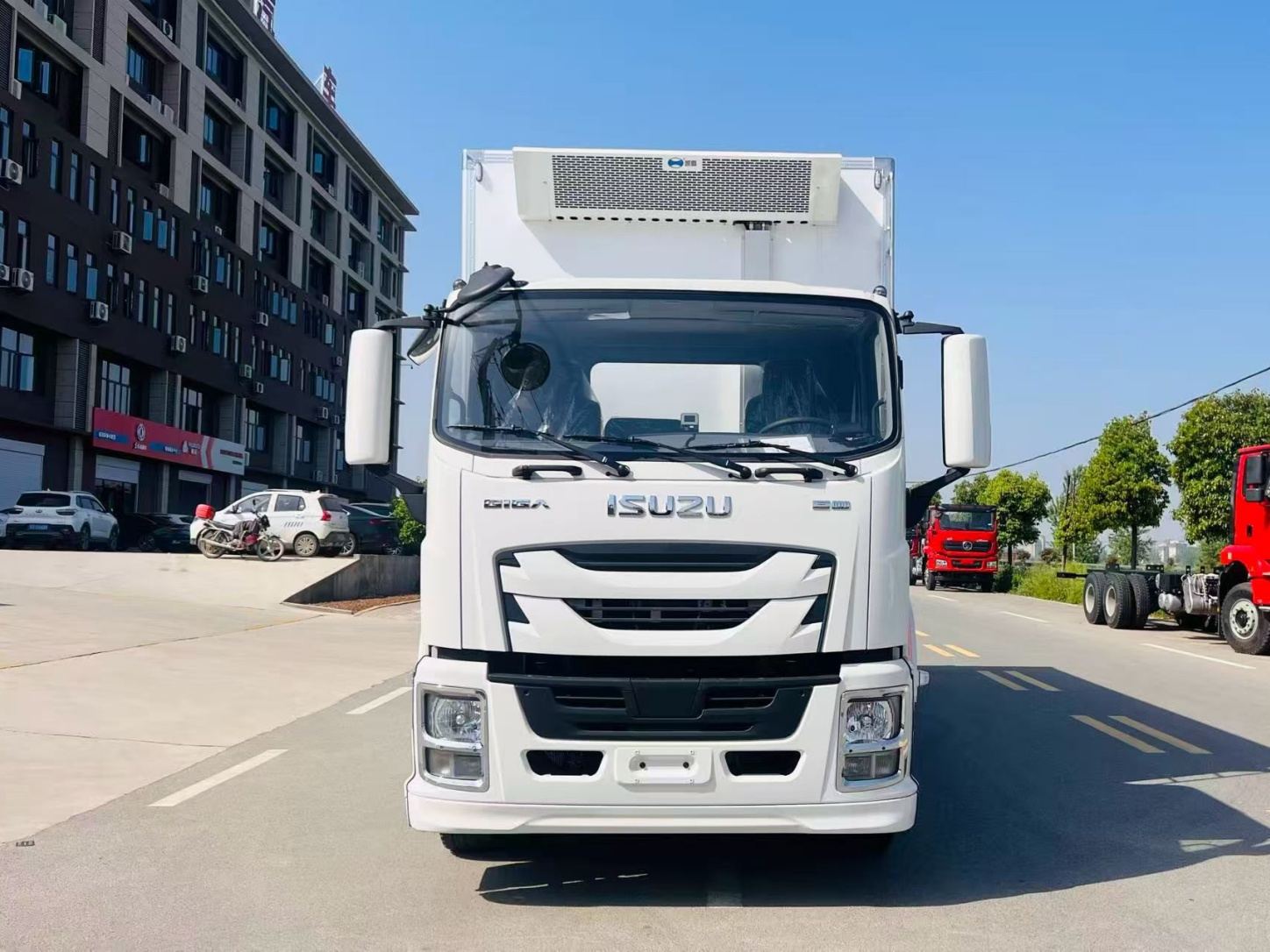 Isuzu Refrigerated Truck