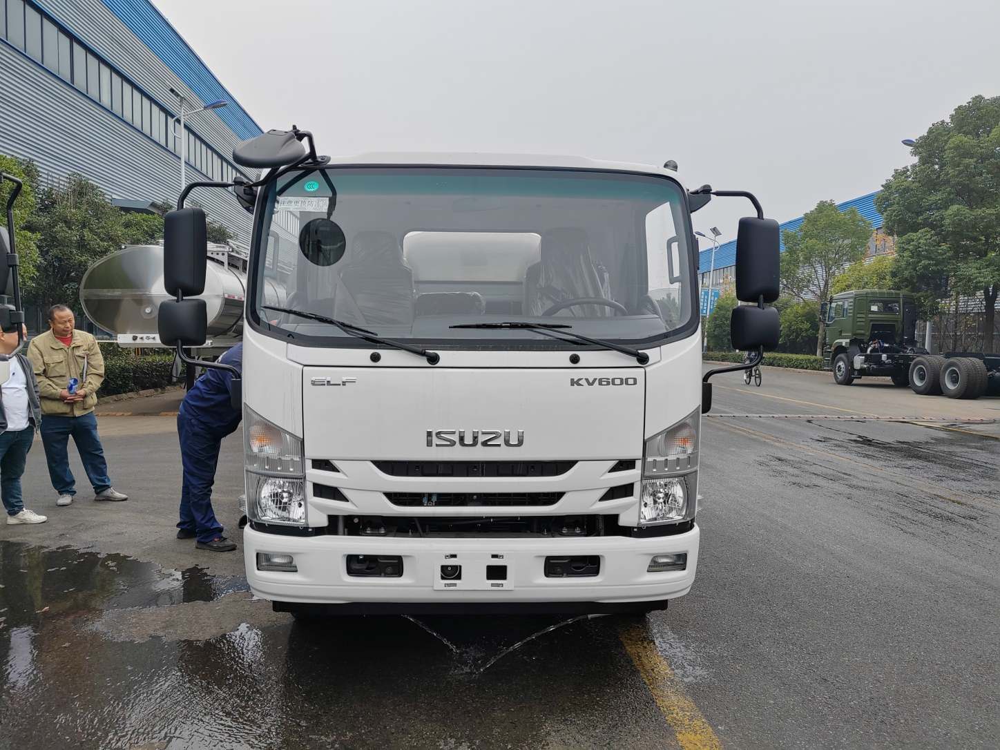 Isuzu Water Tank Truck