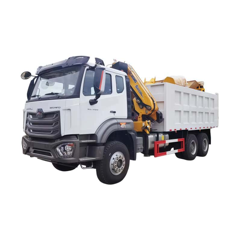 شاحنة قلابة HOWO 6x4 بقوة 400 حصان مزودة برافعة XCMG قابلة للطي بخمسة أقسام سعة 10 أطنان