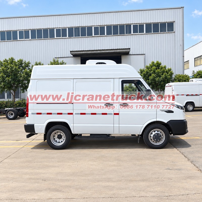 شاحنة مبردة من طراز IVECO V35